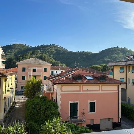 Ampio Trilocale Con Posto Auto Villa Sestri Levante Eksteriør billede
